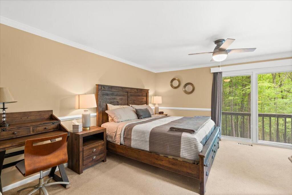 The Gingerbread House: 4 Bedroom Chalet, W/ Sunroom/Deck, Sleeps 12, Modern Amenities McGaheysville Exterior photo